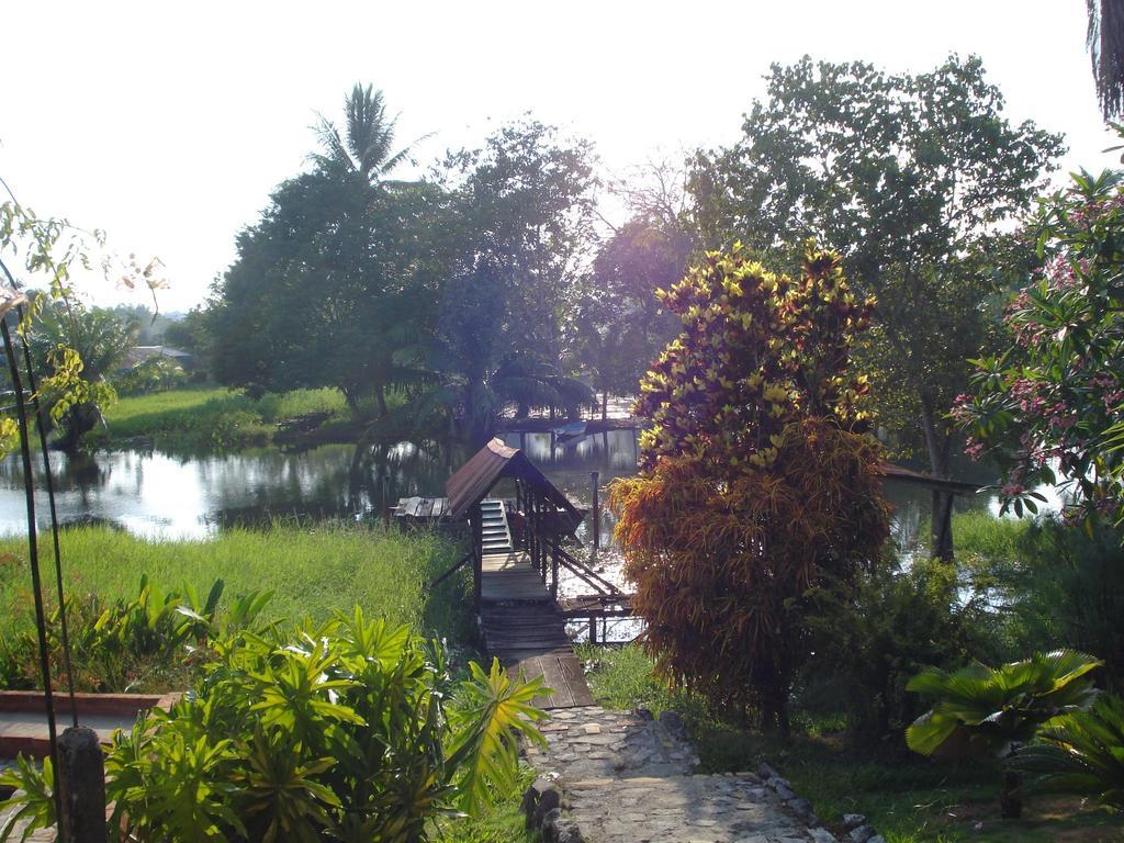 Hotel Veragua River House Sierpe Exterior photo